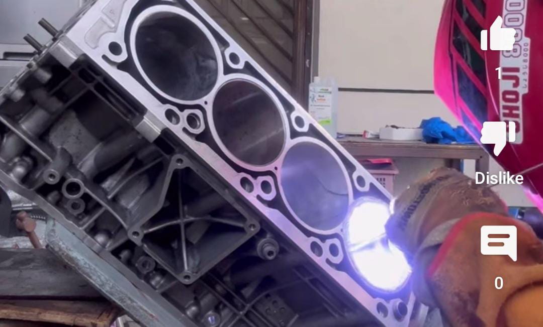 Pengelasan Blok Mesin Aluminium MercedezS500