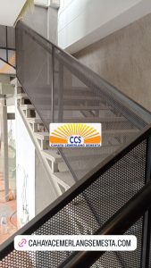 railing tangga perforated dan hollow untuk proyek coffilab bsd ocean park – cahaya cemerlang semesta